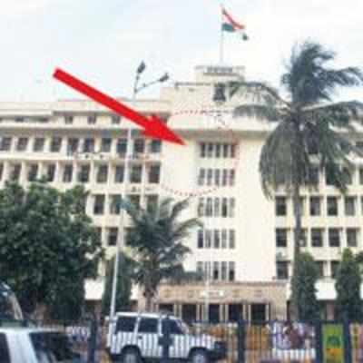 Desperate for a job, 40-year-old threatens suicide at Mantralaya