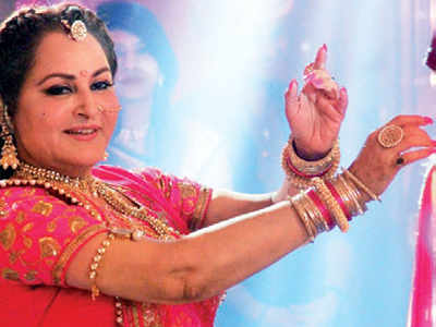 Jaya Prada recreates 'Gori Hai Kalaiyan' for her small screen debut on Perfect Pati