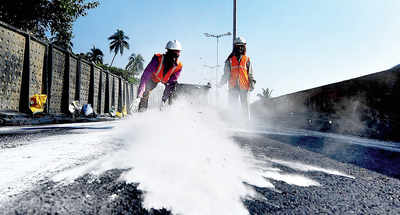 Six tainted contractors to get Rs 324 cr for bad roads