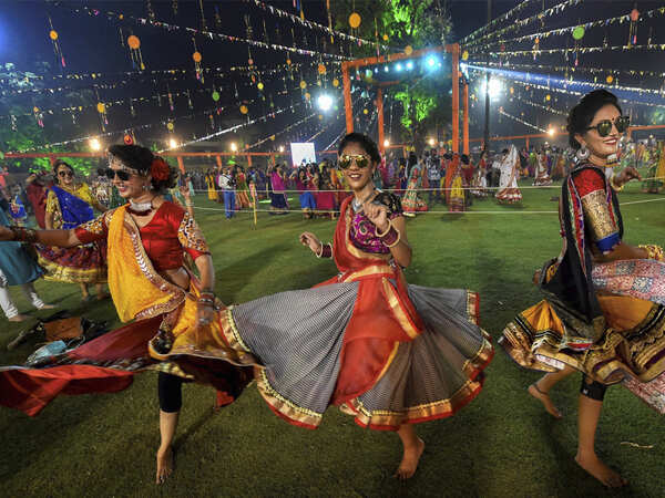 With fast, feast, dance and music Thaneites enjoy Navratri with zeal