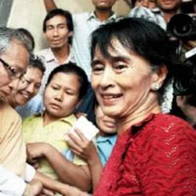 Historic poll win for Myanmar's Suu Kyi