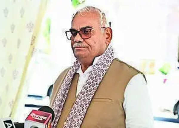 Teachers to get Census duty near respective schools to protect classes: Edu min