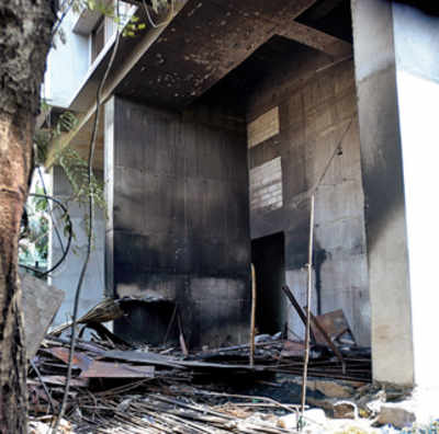 Juhu building blaze: Bodies charred beyond recognition