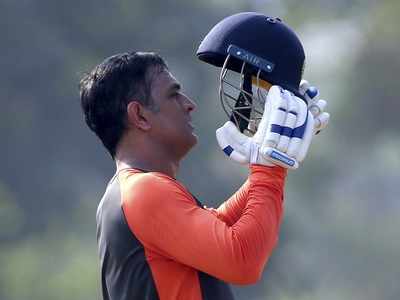 MS Dhoni out of T20 squad; Murali Vijay, Rohit Sharma, Parthiv Patel make comeback to Test squad for India vs Australia tour