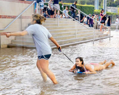 Massive pipe burst floods US university campus