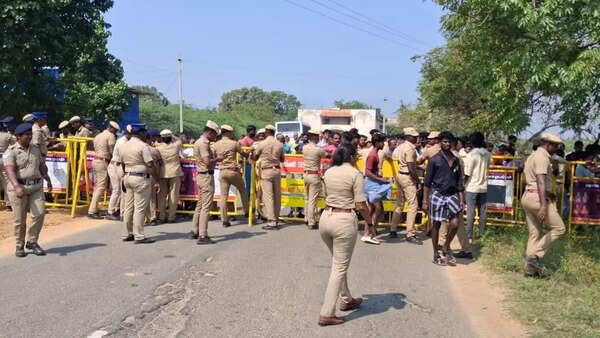 Double murder rocks Tirunelveli: 2 hacked to death outside tea shop in Tamil Nadu; 5 injured, heavy police deployed