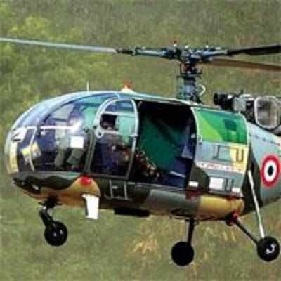 Army chopper strays into Pak, four officers held, freed after 5 hrs