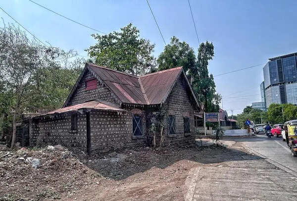 PMC to widen Aundh Road stretch, move heritage structures elsewhere to facilitate work
