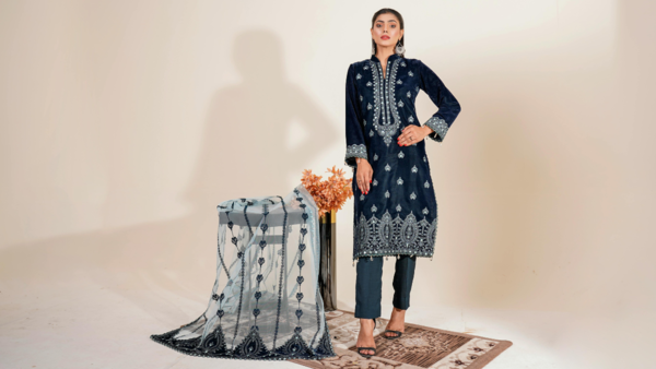 Best Embroidered Kurta Sets for Women For Culture-Dipped Glamour & Grace