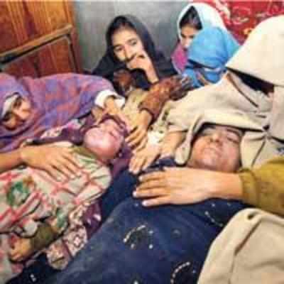 27 dead in Pak wedding fire