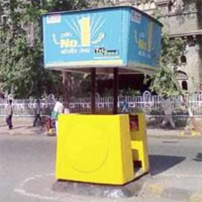 Traffic dept's no to ads on pedestals