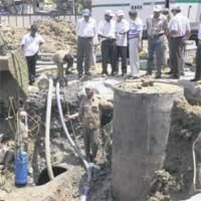 Water pipeline damaged at Lalbaug