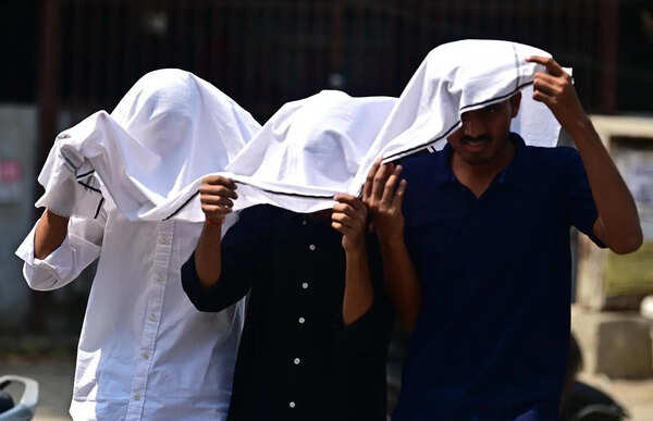 Sizzling Friday as city swelters at 40°C, IMD predicts increase to 43°C by month-end