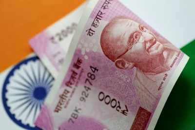 Rupee falls to fresh low of 71.43 per US dollar; Sensex logs fifth straight day loss