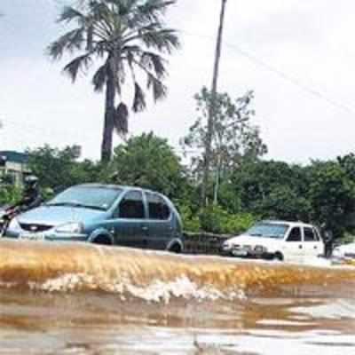 Cyclone Nisha hits TN