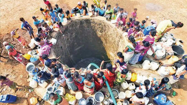 Maharashtra: It’s dry days for Shahpur villagers; dams nearby, but not a drop to drink
