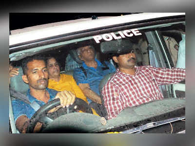 Cops fly Kulkarnis from Delhi to court