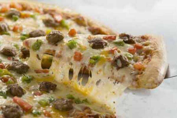 How to make pizza at home