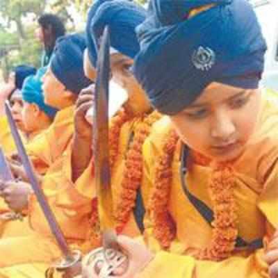Australia allows Sikh students to carry kirpans