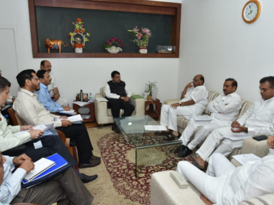 NCP chief Sharad Pawar meets CM Fadnavis; discusses drought situation