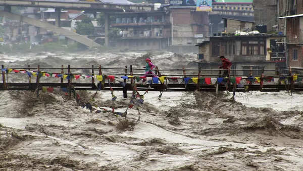 Himachal Pradesh monsoon havoc: 16 devotees dead, thousands rescued in Chamba’s Manimahesh Yatra