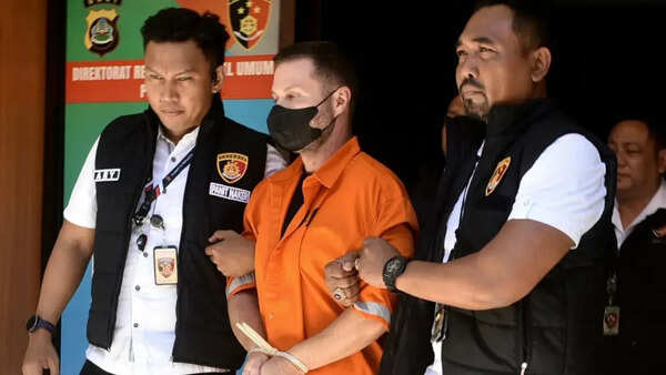 Indonesia extradites Scottish man sought by Spain as crime boss