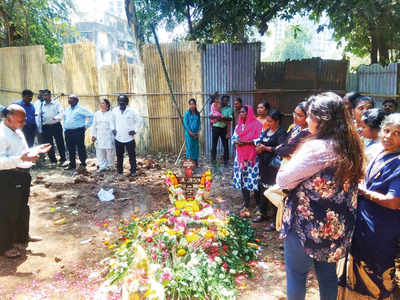 11 parishioners face FIR for burying decorated armyman on church land