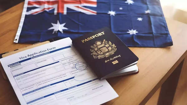 Australia announces travel ban on Iranians for 6 months amid Middle East tensions