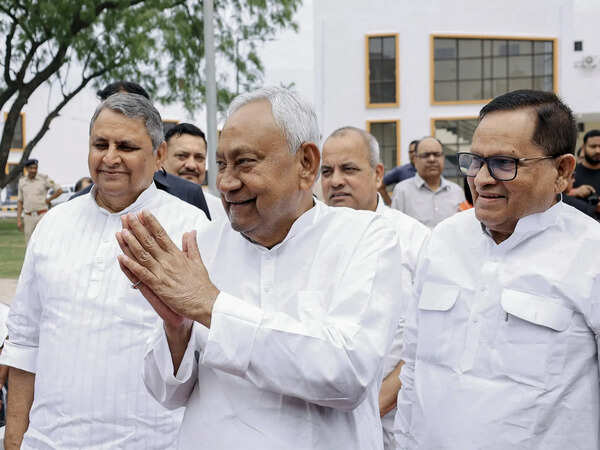 Curtain Call: Bihar's longest-serving CM Nitish resigns