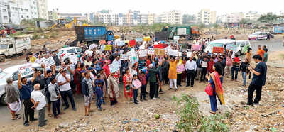 Ranka Colony residents hit the streets in anger