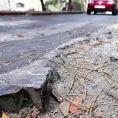 Despite complaints, BMC allows Matunga road's repair period to lapse