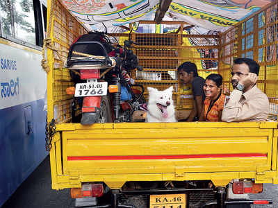 Photos: City-dwellers flee Bengaluru for their hometown as Corona scare spreads