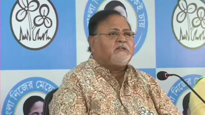 West Bengal: Calcutta HC directs minister Partha Chatterjee to appear before CBI by on Wednesday