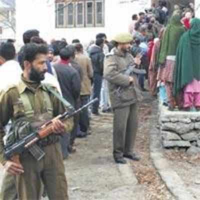 J&K voters keep up the pace