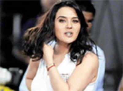 Housing society drags Preity into dispute with Amrohis