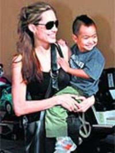 Jolie learns to fly for son