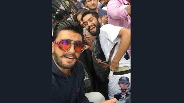 ​Ranveer Singh's fans are the craziest and here's proof!