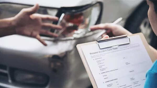 10 ways to reduce car insurance premium