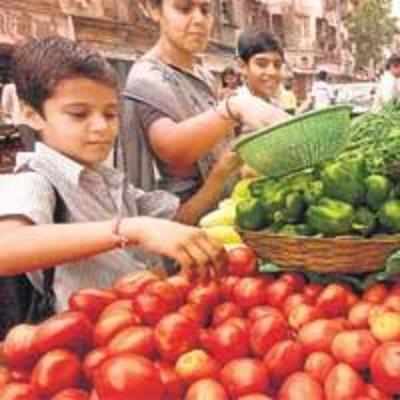 Tomato prices shoot up by 100%