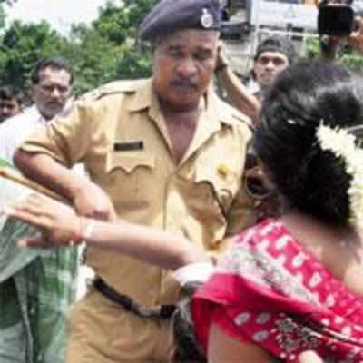 Drunk cop lathi-charged us: Sainiks