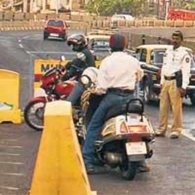 Bikers off JJ flyover