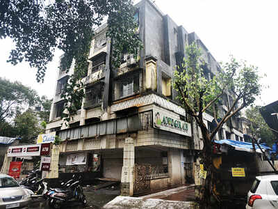 Vile Parle brokerage house accused of swindling crores; Owner says clients’ shares ‘wrongfully’ sold by clearing house