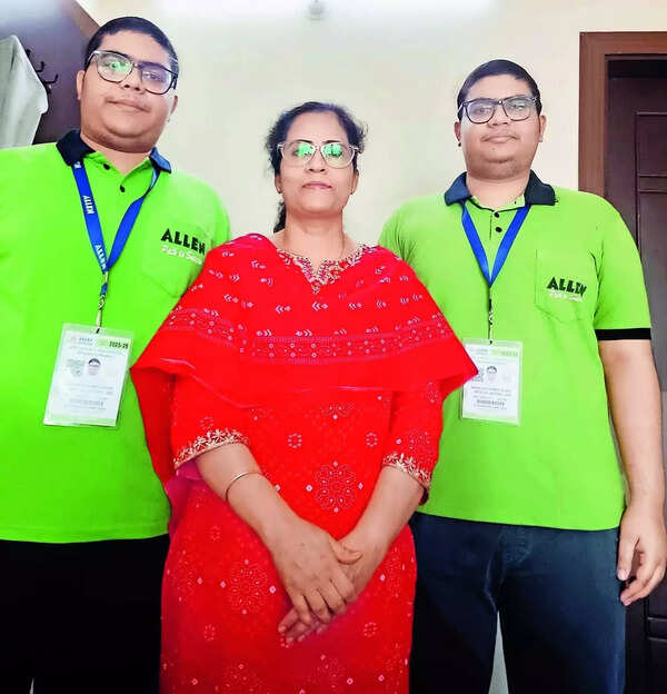 Identical twins, identical scores (285) in JEE Main