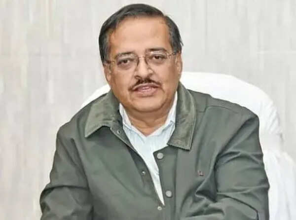 EC observer is new CM advisor