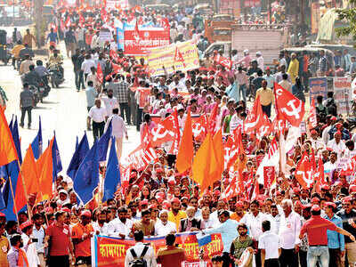 Life hit across states in bandh by trade unions