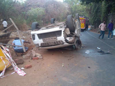 Tragic incident: 31-year-old man killed as car falls in pit dug  in Thane