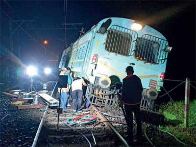 Mumbai: Central Railway suspends four officials over derailment between Kasara-Umbermali stations