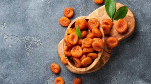 Apricots (1.4 grams of protein per 100 grams)