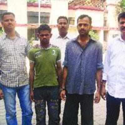 Two labourers steal from APMC galas, nabbed