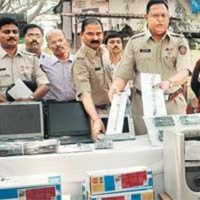 Techie, 4 others held for robbery in Goregaon